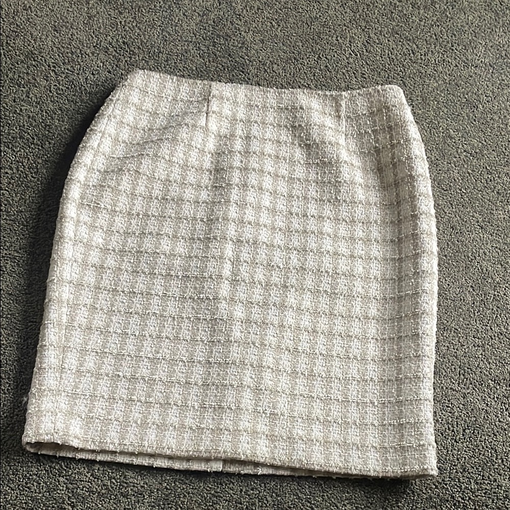 Elegant Calvin Klein 8P Cream Skirt tweed